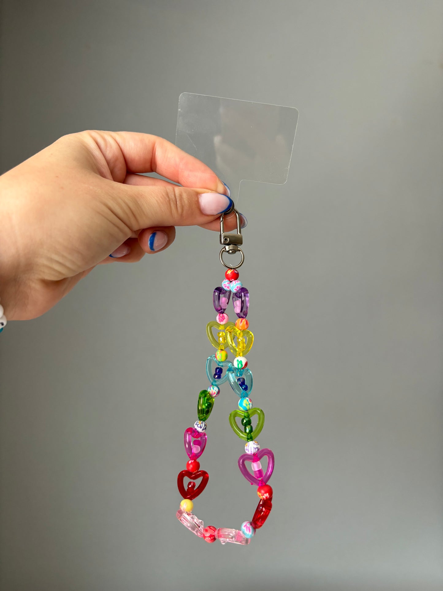 Bunte Herzen-Handykette